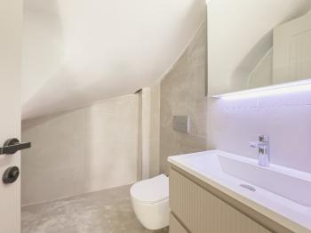 Marmaris İçmeler Merkezi Konumda Sıfır Lüks Çatı Dubleks Daire