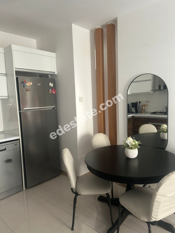 Lefkoşa K.Kaymaklı'da Kısmen Eşyalı TÜRK KOÇANLI SATILIK 2+1 DAİRE