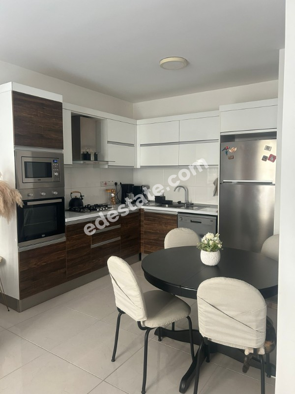 Lefkoşa K.Kaymaklı'da Kısmen Eşyalı TÜRK KOÇANLI SATILIK 2+1 DAİRE