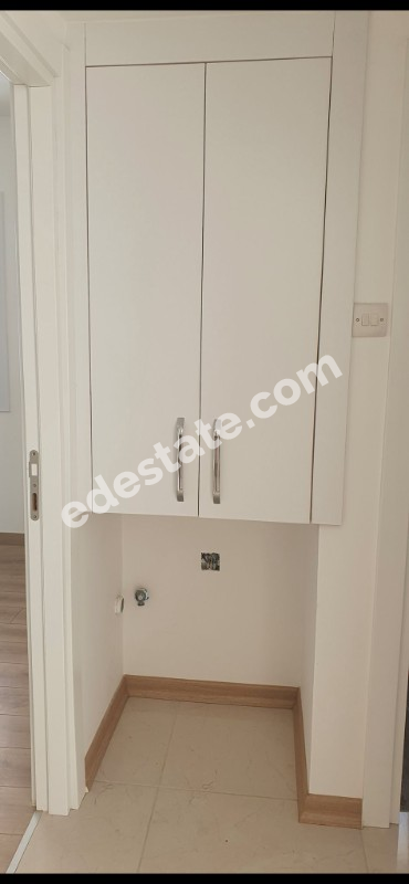 Lefkoşa K.Kaymaklı'da Kısmen Eşyalı TÜRK KOÇANLI SATILIK 2+1 DAİRE