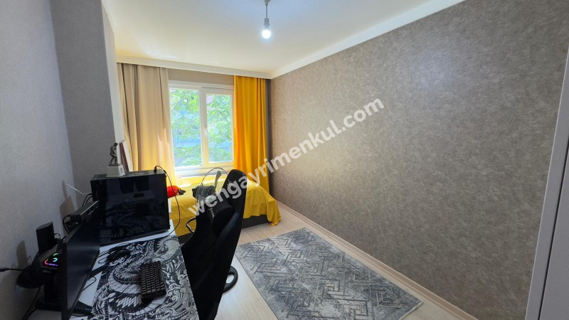 BÜYÜKÇEKMECE PINARTEPE MAH GREEN TOWN SİTESİ - SATILIK 3+1 DAİRE