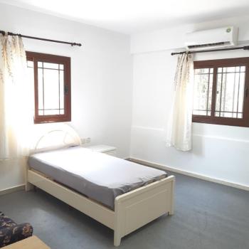 MAĞUSA KALILAND BÖLGESİNDE DAÜ VE DURAKLAR YAKINI EŞYALI KİRALIK 1+0 DAİRE