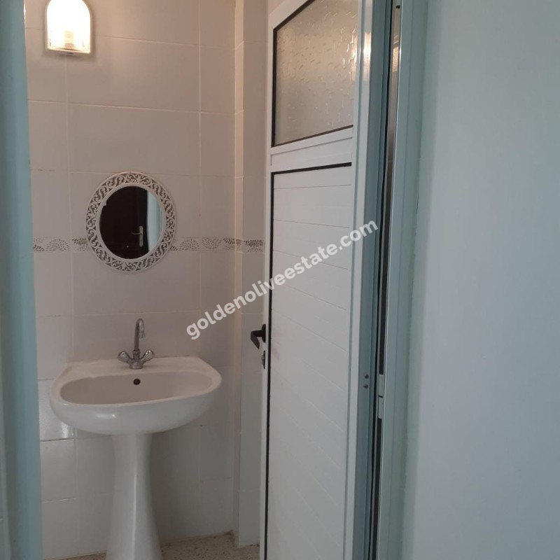 MAĞUSA KALILAND BÖLGESİNDE DAÜ VE DURAKLAR YAKINI EŞYALI KİRALIK 1+0 DAİRE