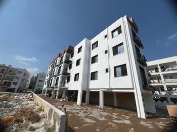 GÖNYELİ'DE TÜRK MALİ YENİ SIFIR SATILIK TİCARİ İZİNLİ 3+1 DAİRELER 