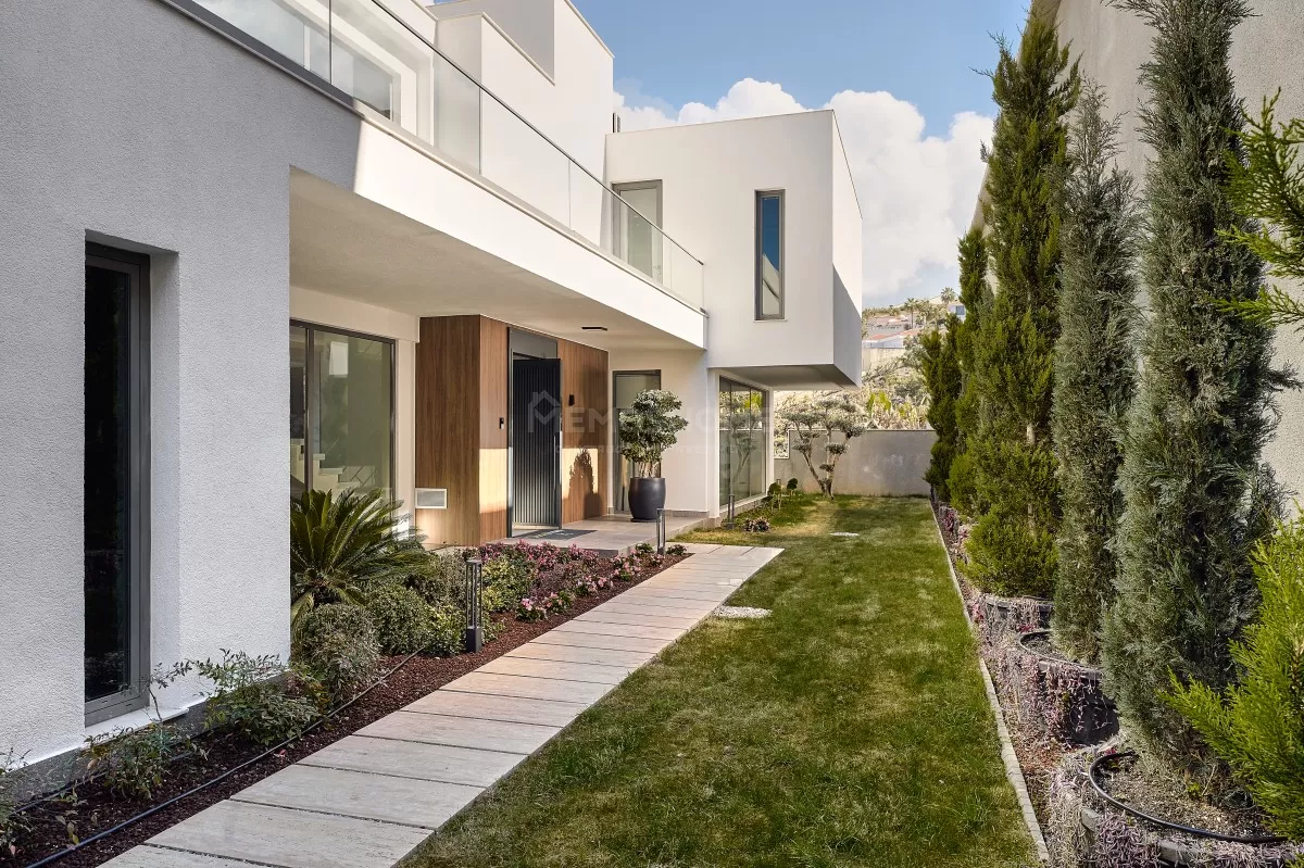 Luxusvilla mit Meerblick Kargicak