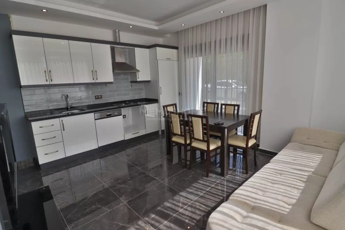 Меблированная Квартира с Садом