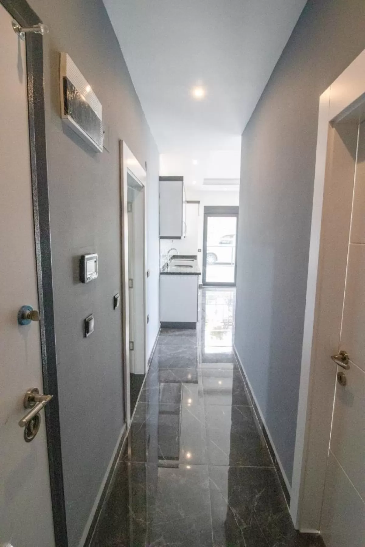 Меблированная Квартира с Садом