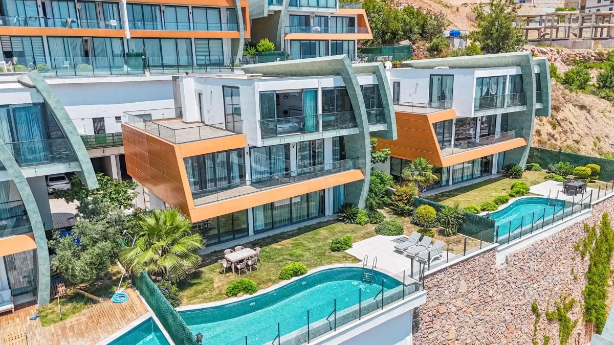 Manzaralı Lüks Triplex Villa