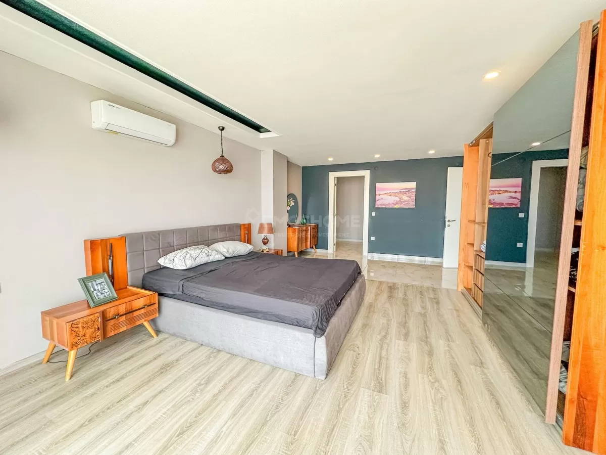 Manzaralı Lüks Triplex Villa