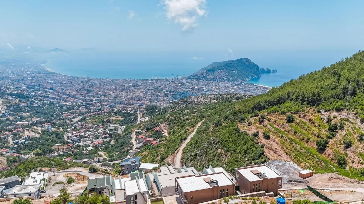 Manzaralı Lüks Triplex Villa