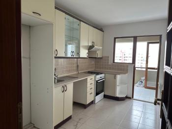 ACIBADEM İŞBANKASI BLOKLARI BÜYÜK 2+1 KİRALIK DAİRE