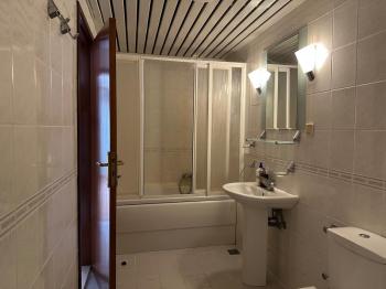 ACIBADEM İŞBANKASI BLOKLARI BÜYÜK 2+1 KİRALIK DAİRE