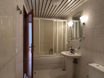 ACIBADEM İŞBANKASI BLOKLARI BÜYÜK 2+1 KİRALIK DAİRE