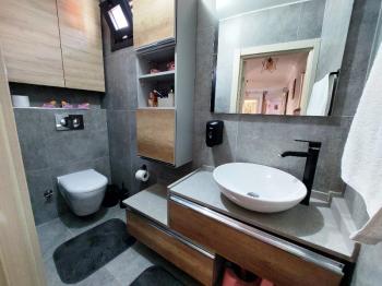 WEN BERKAN GÜLER^DEN EYÜP ESENTEPE'DE 3+1 120 m2 5. KAT ASANSÖRLÜ ŞEHİR MANZARALI