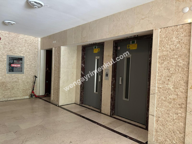 ACIBADEM İŞBANKASI BLOKLARI BÜYÜK 2+1 KİRALIK DAİRE
