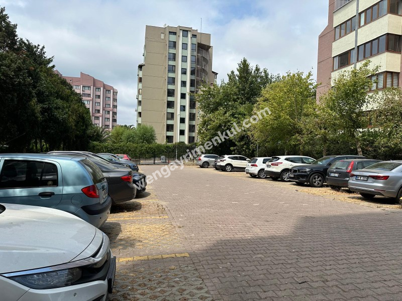 ACIBADEM İŞBANKASI BLOKLARI BÜYÜK 2+1 KİRALIK DAİRE
