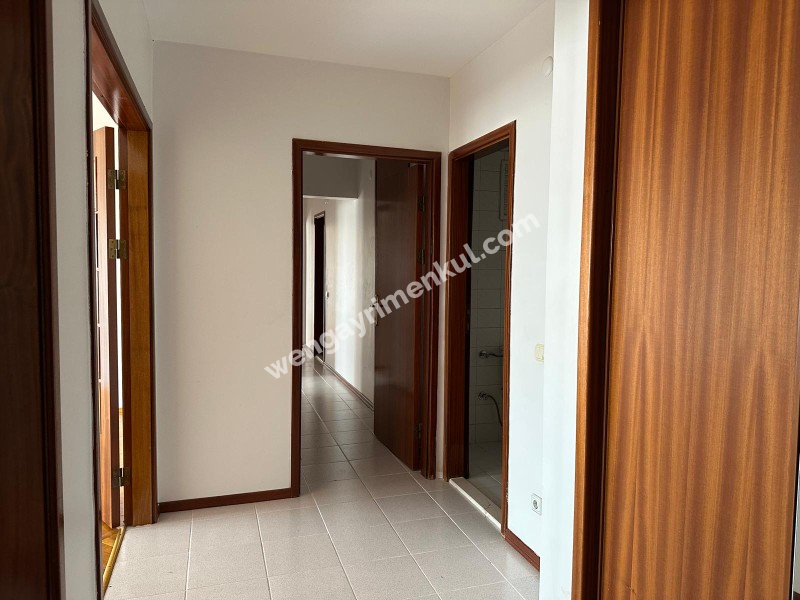 ACIBADEM İŞBANKASI BLOKLARI BÜYÜK 2+1 KİRALIK DAİRE