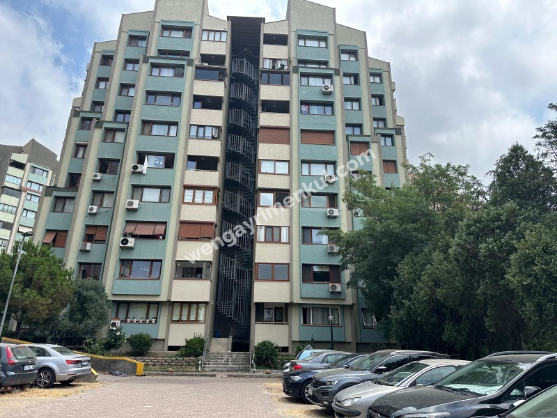 ACIBADEM İŞBANKASI BLOKLARI BÜYÜK 2+1 KİRALIK DAİRE
