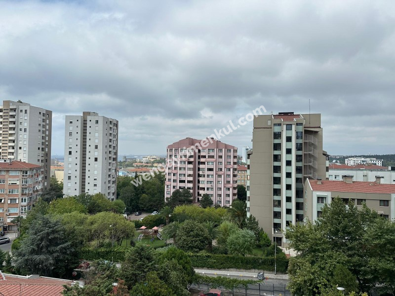 ACIBADEM İŞBANKASI BLOKLARI BÜYÜK 2+1 KİRALIK DAİRE