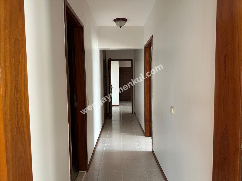 ACIBADEM İŞBANKASI BLOKLARI BÜYÜK 2+1 KİRALIK DAİRE