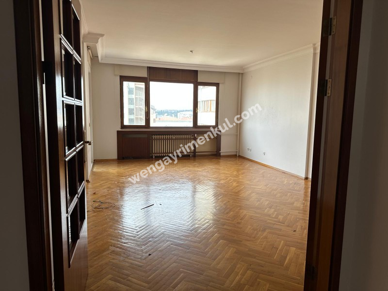 ACIBADEM İŞBANKASI BLOKLARI BÜYÜK 2+1 KİRALIK DAİRE