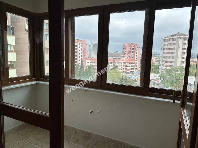 ACIBADEM İŞBANKASI BLOKLARI BÜYÜK 2+1 KİRALIK DAİRE