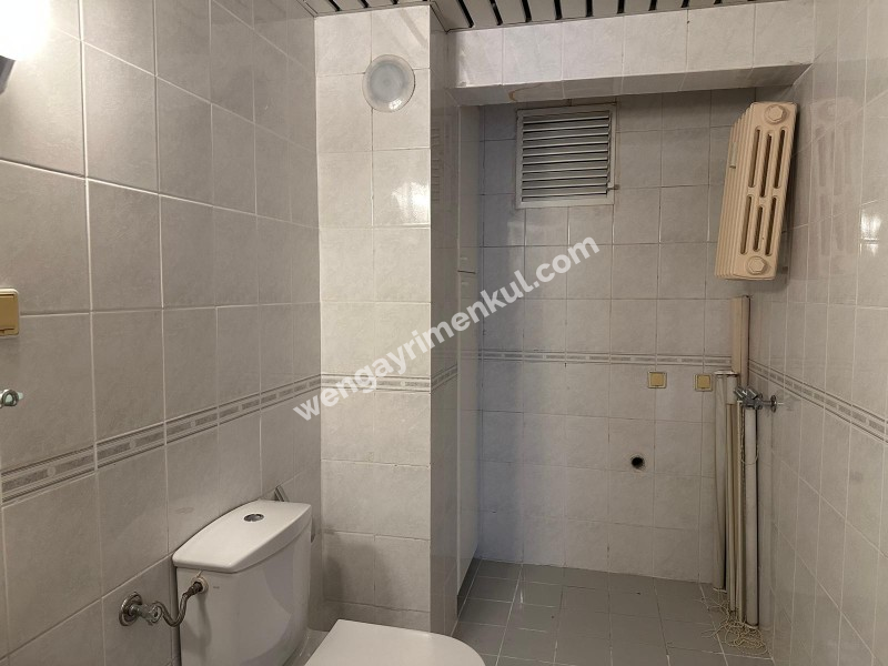 ACIBADEM İŞBANKASI BLOKLARI BÜYÜK 2+1 KİRALIK DAİRE