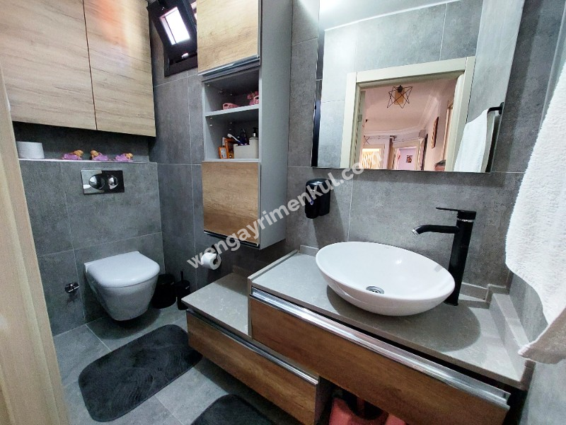 WEN BERKAN GÜLER^DEN EYÜP ESENTEPE'DE 3+1 120 m2 5. KAT ASANSÖRLÜ ŞEHİR MANZARALI
