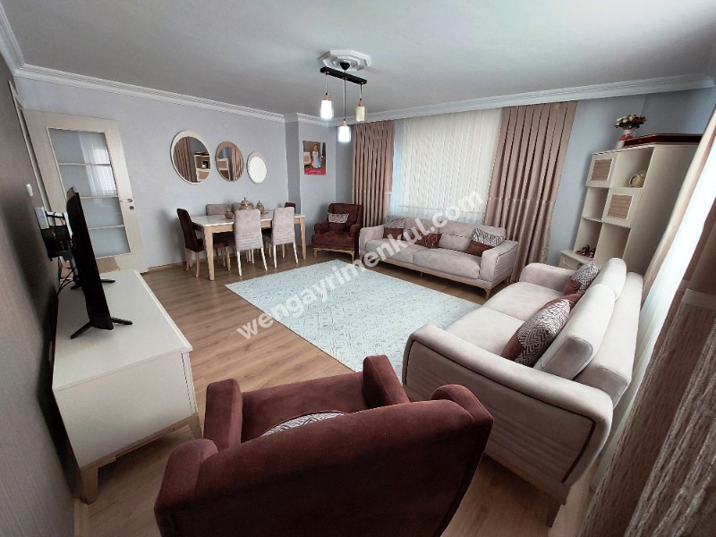 WEN BERKAN GÜLER^DEN EYÜP ESENTEPE'DE 3+1 120 m2 5. KAT ASANSÖRLÜ ŞEHİR MANZARALI
