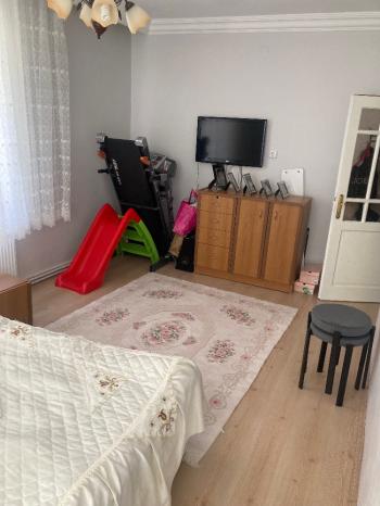 GÜVENAY - ÇORUM Ulukavak Sakarya Okulu Yanı'nda 4+1 Satılık Daire!