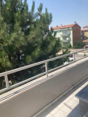 GÜVENAY - ÇORUM Ulukavak Sakarya Okulu Yanı'nda 4+1 Satılık Daire!