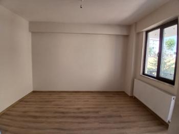 GÜVENAY - ÇORUM Bahçelievler İsmail Kakaç İlkokulu Civarı'nda Satılık 3+1 Daire!