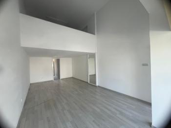 LEFKOŞA ORTAKÖY'DE ANA CADDE ÜZERİNDE AYLIK ÖDEMELİ KİRALIK İŞ YERİ