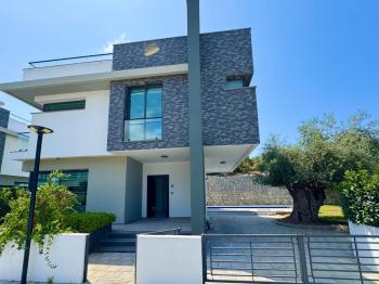 KKTC Girne Ozanköy de Deniz Manzaralı Geniş Teraslı Ful Eşyalı Fırsat Villa