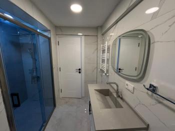 EMLAK HABERCİSİ 'NDEN MUDANYA GÜZELYALI SAHİLDE İDO 'YA 50 METRE PANORAMİK DENİZ MANZARALI SATILIK 2+1 DAİRE