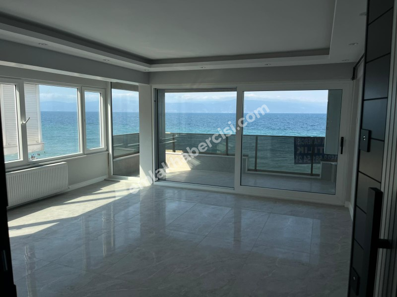 EMLAK HABERCİSİ 'NDEN MUDANYA GÜZELYALI SAHİLE SIFIR PANORAMİK DENİZ MANZARALI SATILIK LÜKS 2+1 DAİRE