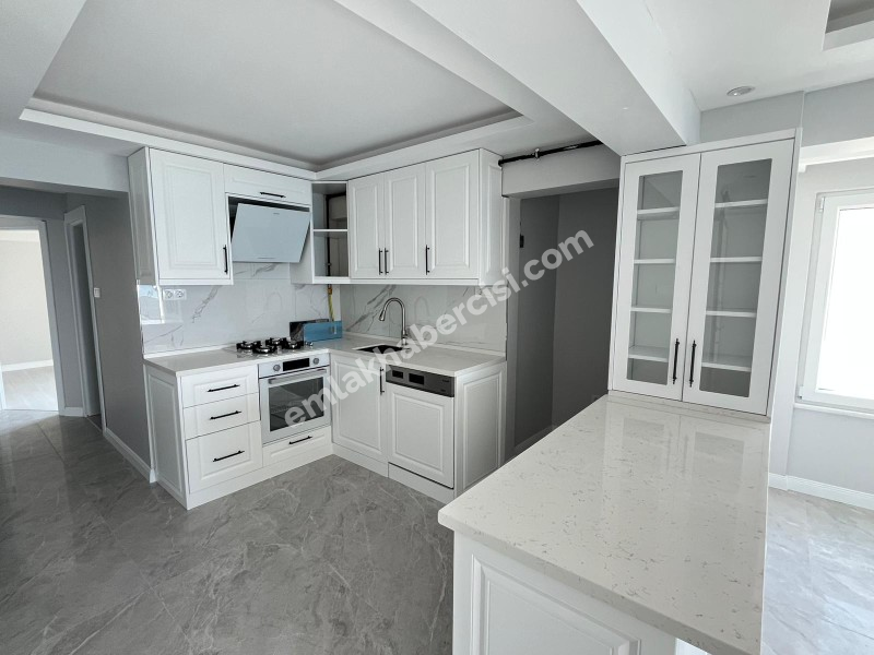 EMLAK HABERCİSİ 'NDEN MUDANYA GÜZELYALI SAHİLE SIFIR PANORAMİK DENİZ MANZARALI SATILIK LÜKS 2+1 DAİRE