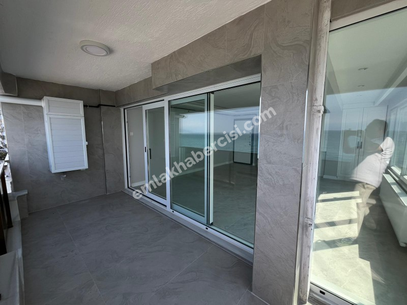 EMLAK HABERCİSİ 'NDEN MUDANYA GÜZELYALI SAHİLE SIFIR PANORAMİK DENİZ MANZARALI SATILIK LÜKS 2+1 DAİRE