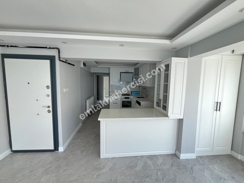EMLAK HABERCİSİ 'NDEN MUDANYA GÜZELYALI SAHİLE SIFIR PANORAMİK DENİZ MANZARALI SATILIK LÜKS 2+1 DAİRE