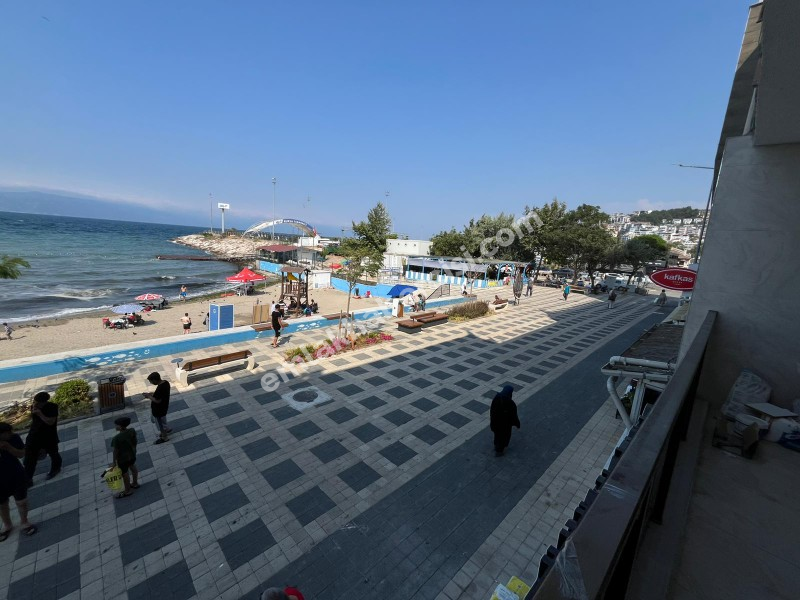 EMLAK HABERCİSİ 'NDEN MUDANYA GÜZELYALI SAHİLDE İDO 'YA 50 METRE PANORAMİK DENİZ MANZARALI SATILIK 2+1 DAİRE