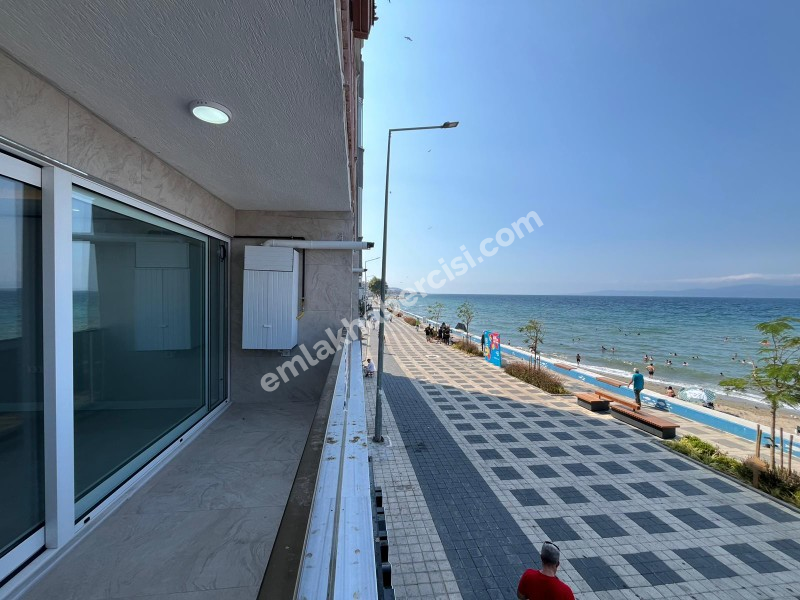 EMLAK HABERCİSİ 'NDEN MUDANYA GÜZELYALI SAHİLDE İDO 'YA 50 METRE PANORAMİK DENİZ MANZARALI SATILIK 2+1 DAİRE