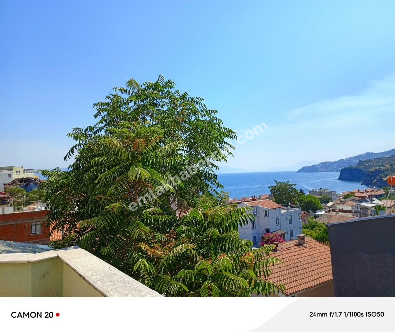 EMLAK HABERCİSİ 'NDEN MUDANYA KUMYAKA'DA 129 M2 TABANDA,  DENİZ GÖRÜR,  2 KATLI, 2 DAİRELİ, GARAJI VE BAHÇESİ OLAN MÜSTAKİL EV 