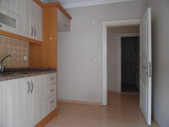 KUMYOL CADDESİNDE 2+1 KİRALIK DAİRE 