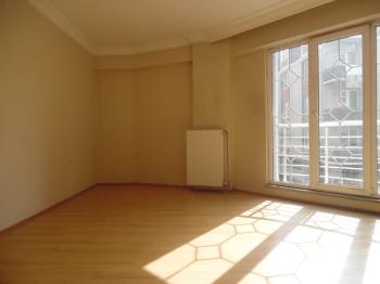 KUMYOL CADDESİNDE 2+1 KİRALIK DAİRE 