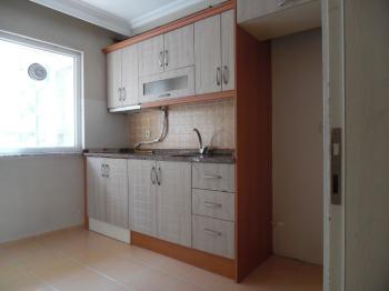 KUMYOL CADDESİNDE 2+1 KİRALIK DAİRE 