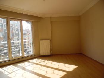 KUMYOL CADDESİNDE 2+1 KİRALIK DAİRE 