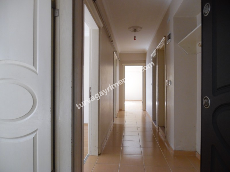 KUMYOL CADDESİNDE 2+1 KİRALIK DAİRE 