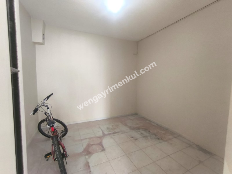 BAYRAKLI EMEK MAHALLESİ KİRALIK İŞYERİ