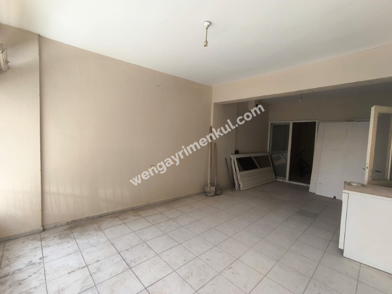 BAYRAKLI EMEK MAHALLESİ KİRALIK İŞYERİ