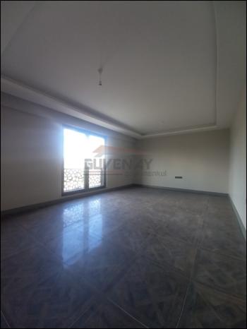 Güvenay - Çorum Tavukluk Ahçılar Mevkii Ara Kat Sıfır 4+1 